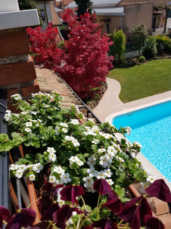 B&B Villa Giulia 데센자노델가르다 외부 사진
